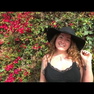 Meet your Posher, Cierra